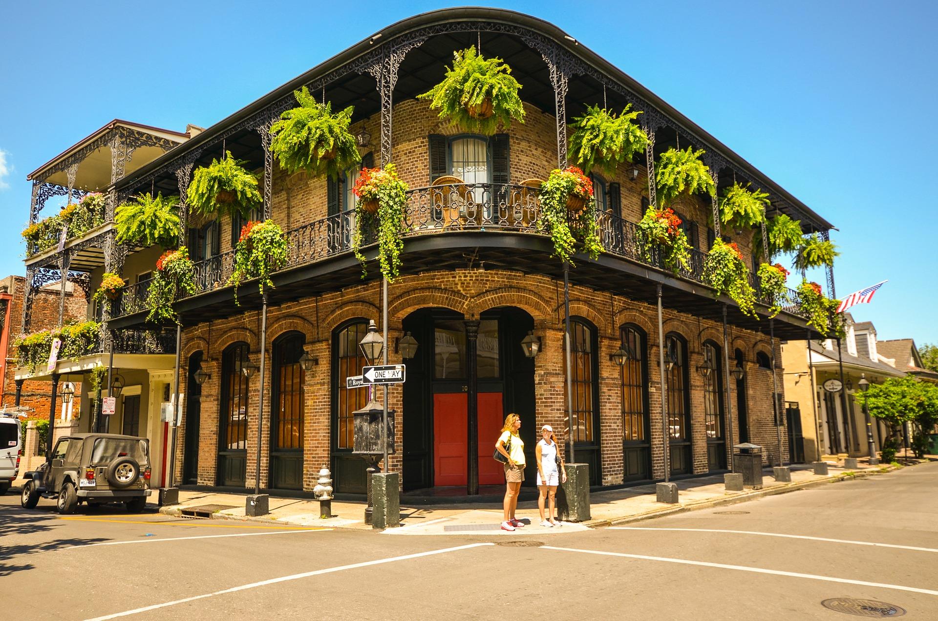 building on corner in New Orleans